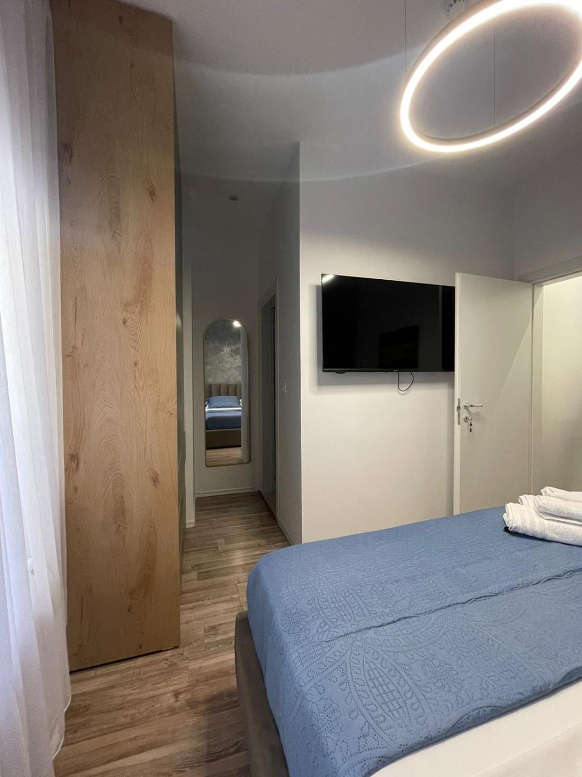 Peaky Hotel Durres Exterior photo